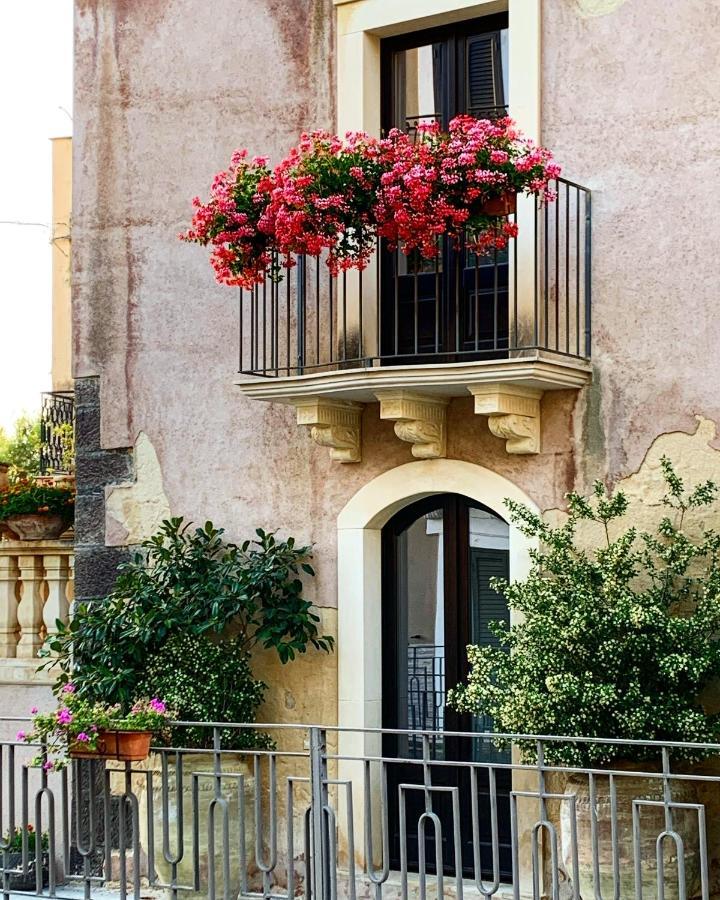 B&B Santapau Charme Living Licodia Eubea Exteriér fotografie